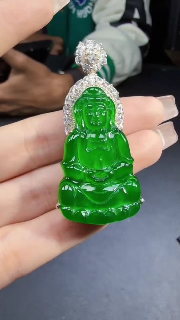 未镶嵌定制翡翠翡翠A货有轻微色差属于正常现象，观音多样性发货1