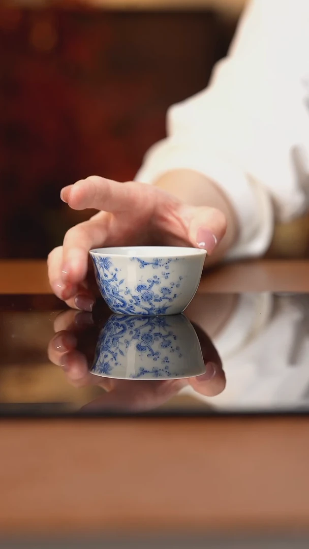 杯看山柴窑青花/梅竹*