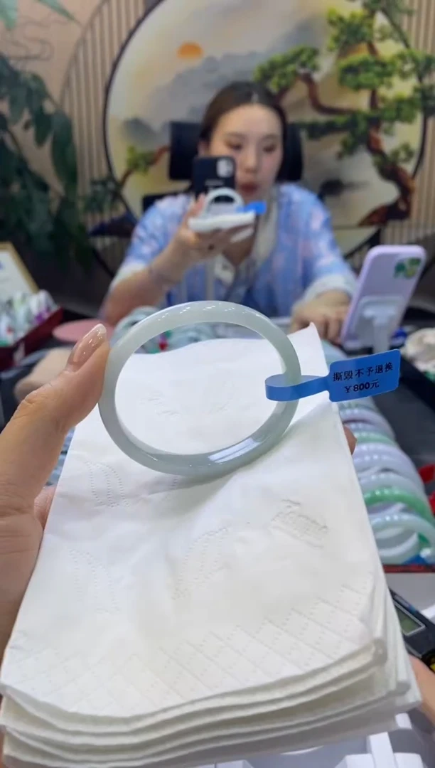 翡翠手镯未镶嵌00008658