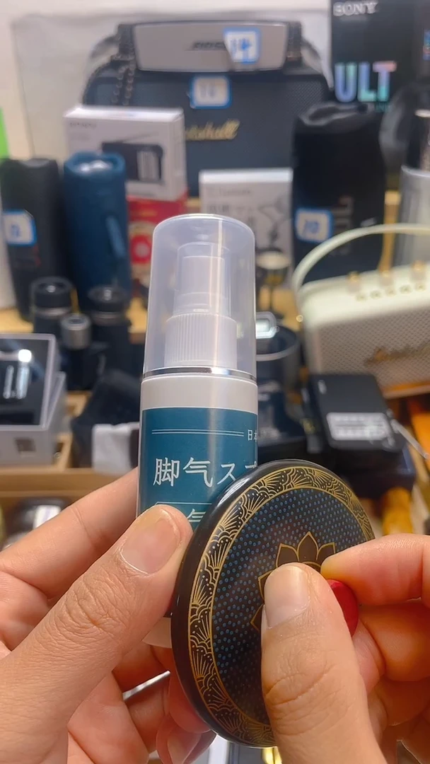 瓷片闪购商品 如图所示