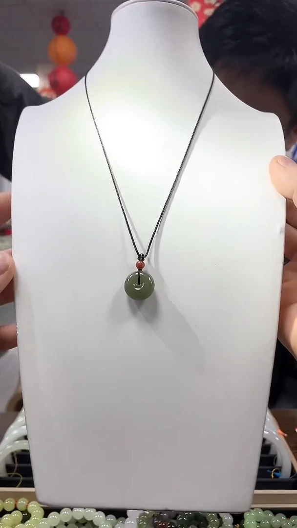 【闪购商品】和田玉颈饰未镶嵌平安扣挂件一件