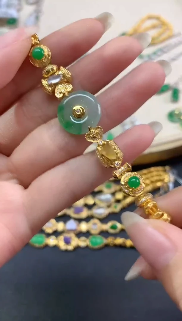 18K金镶嵌手链翡翠手链|16800