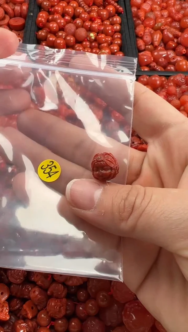 【闪购商品】南红玛瑙颈饰未镶嵌1