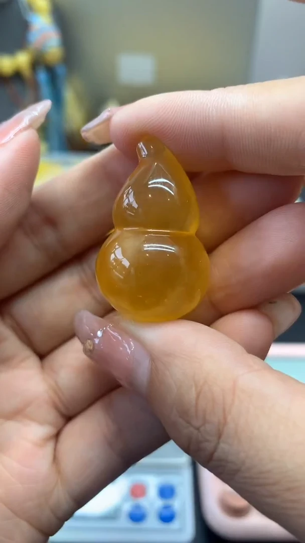 未镶嵌琥珀珠宝奇石567