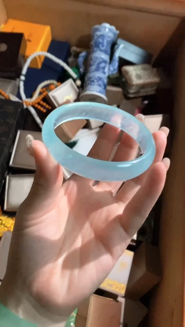 翡翠手镯未镶嵌永玉阁精品专属摆件