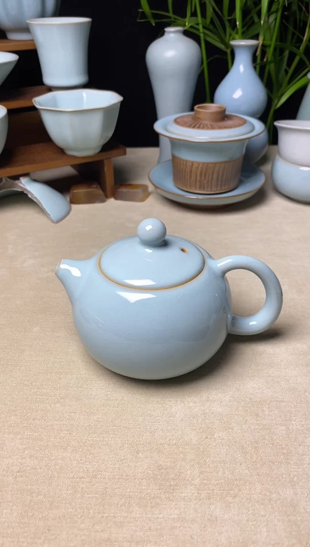 特惠福利品-微瑕天青釉支钉西施壶（220cc）