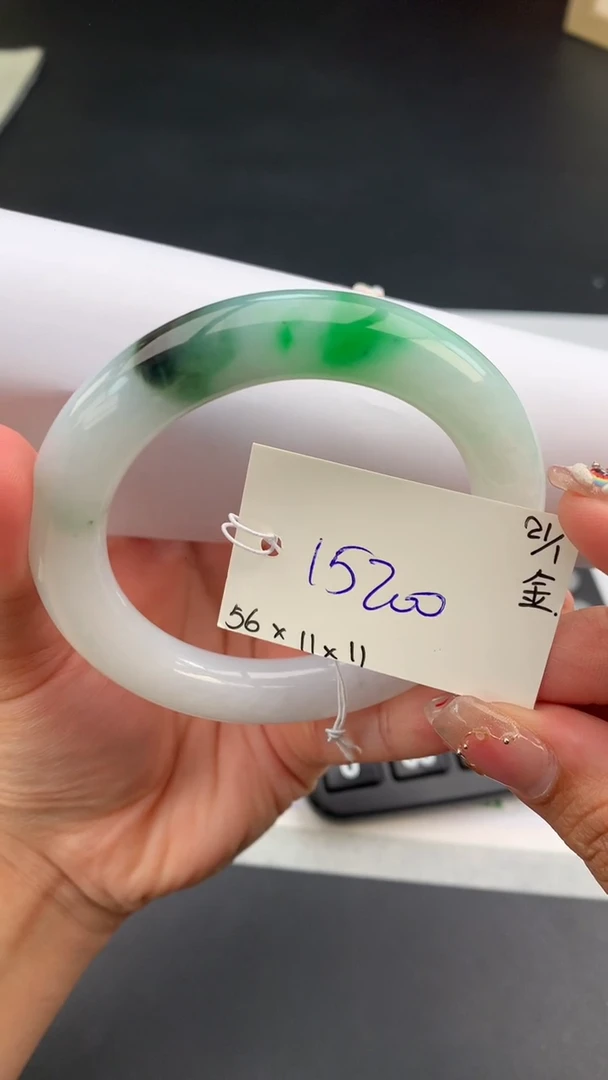 【闪购商品】翡翠手镯未镶嵌下单联系客服核对地址哦