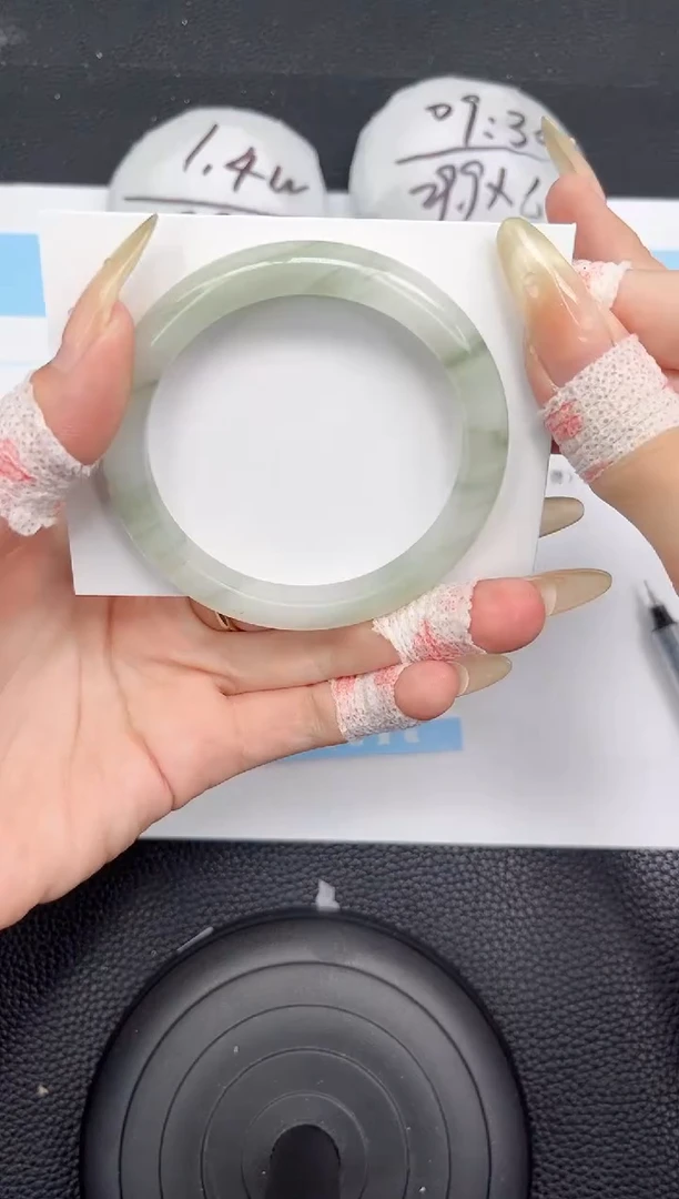 石英质玉手镯未镶嵌151-56.1