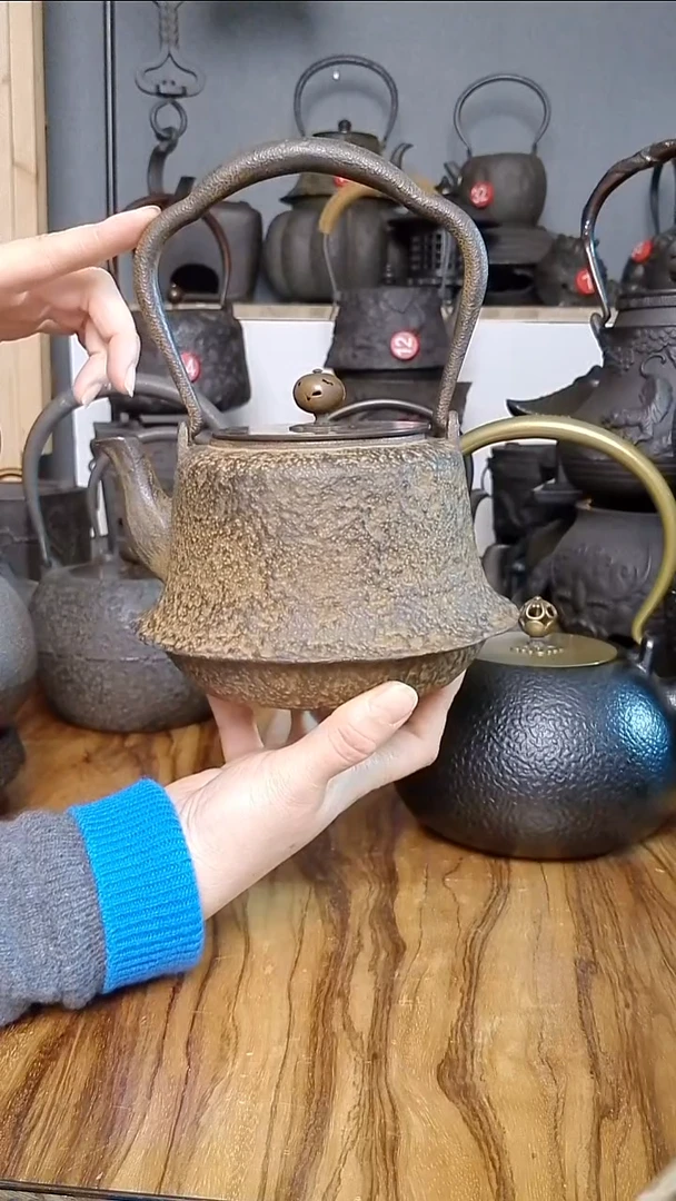 铸铁煮茶壶富士山素壶1200毫升