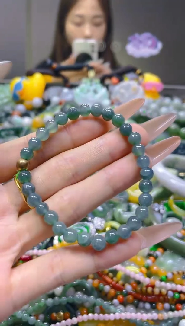 翡翠未镶嵌颈饰5MM/L/翡翠A货，一件也是批发价