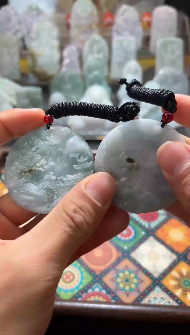 颈饰未镶嵌翡翠12/17    40