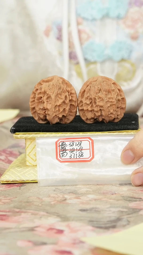 把件文玩核桃苹果园