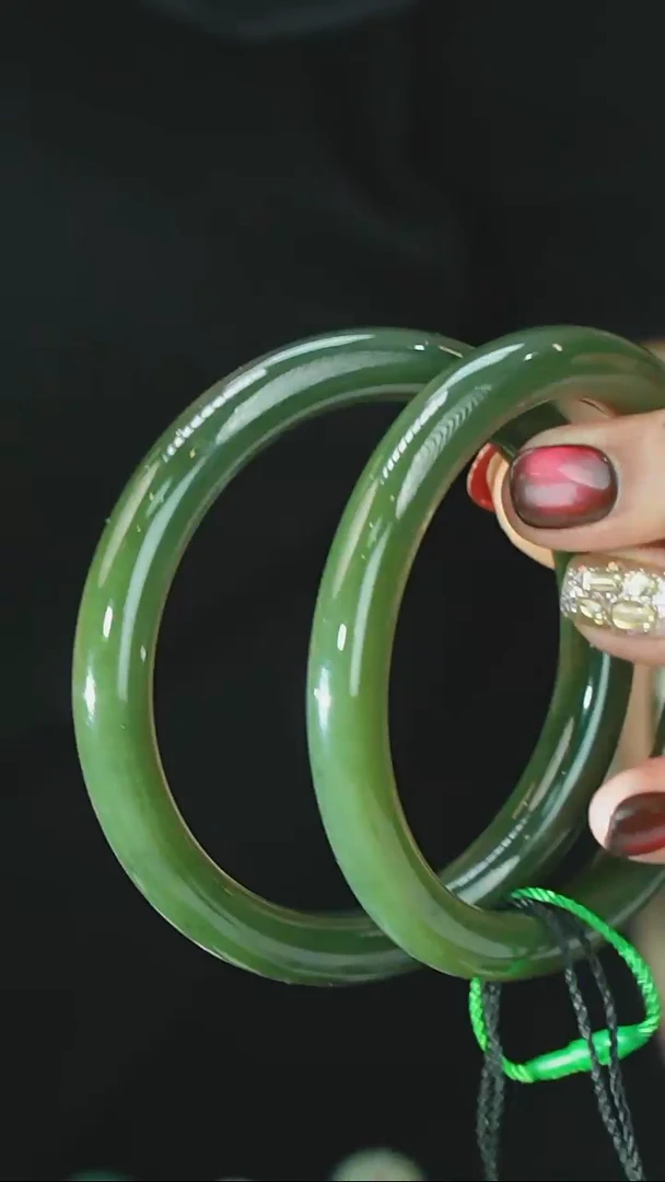 和田玉手镯未镶嵌65多样性发一