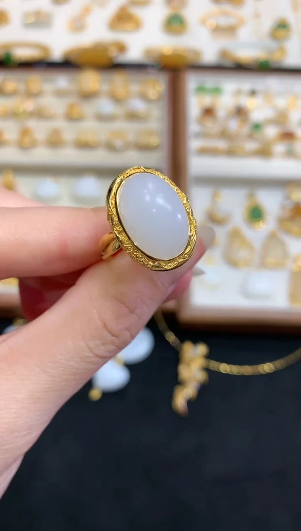 【闪购商品】和田玉戒指18K金镶嵌W350|3999