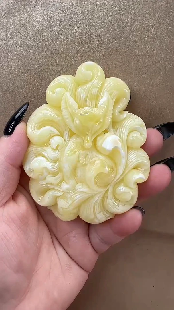 琥珀颈饰未镶嵌吊坠
