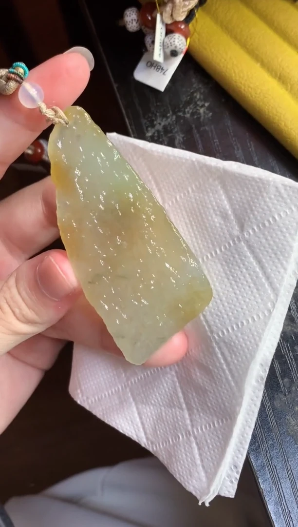 颈饰未镶嵌翡翠