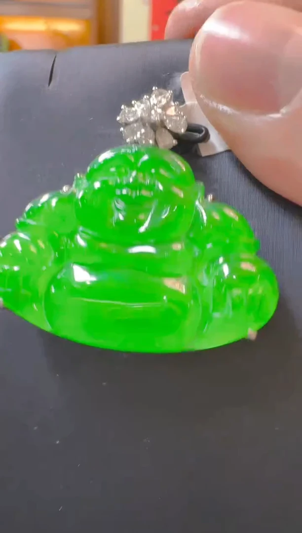 吊坠(赠链)18K金镶嵌翡翠天然A货翡翠