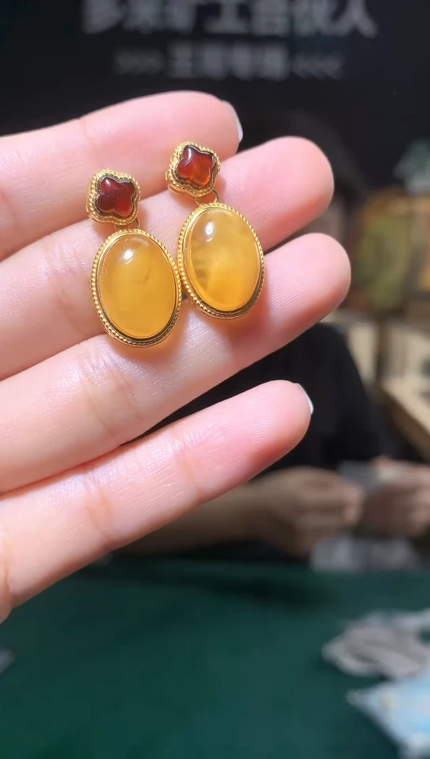琥珀银S925镶嵌耳饰老王严选