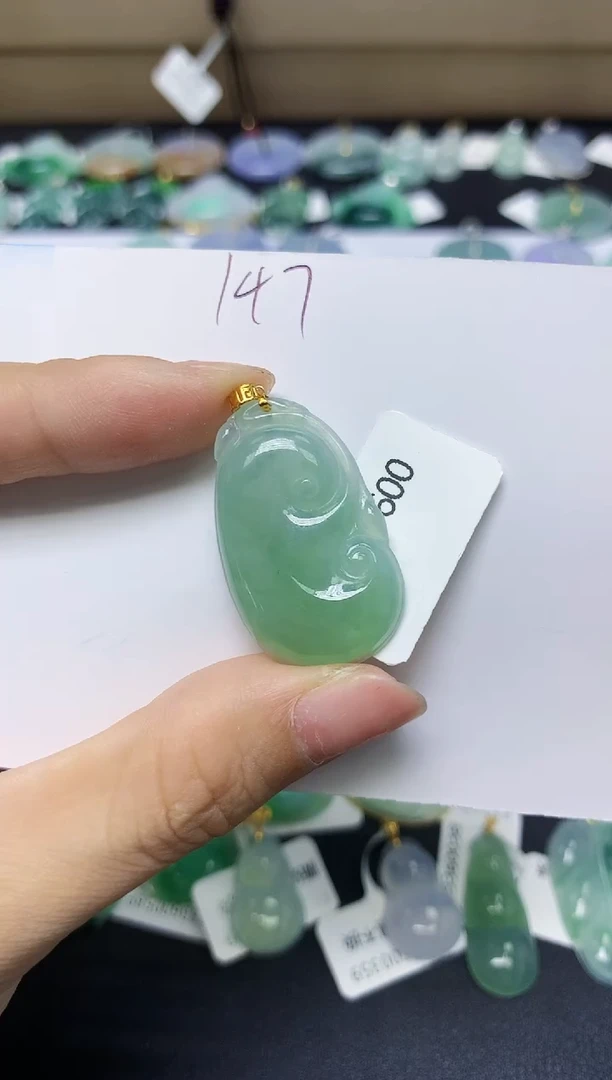 翡翠18K金镶嵌颈饰 天然缅甸翡翠A货