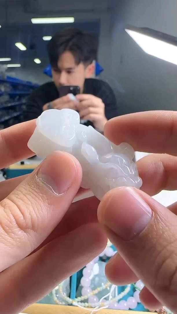 【闪购商品】翡翠吊坠(不含链)未镶嵌翡翠吊坠51号