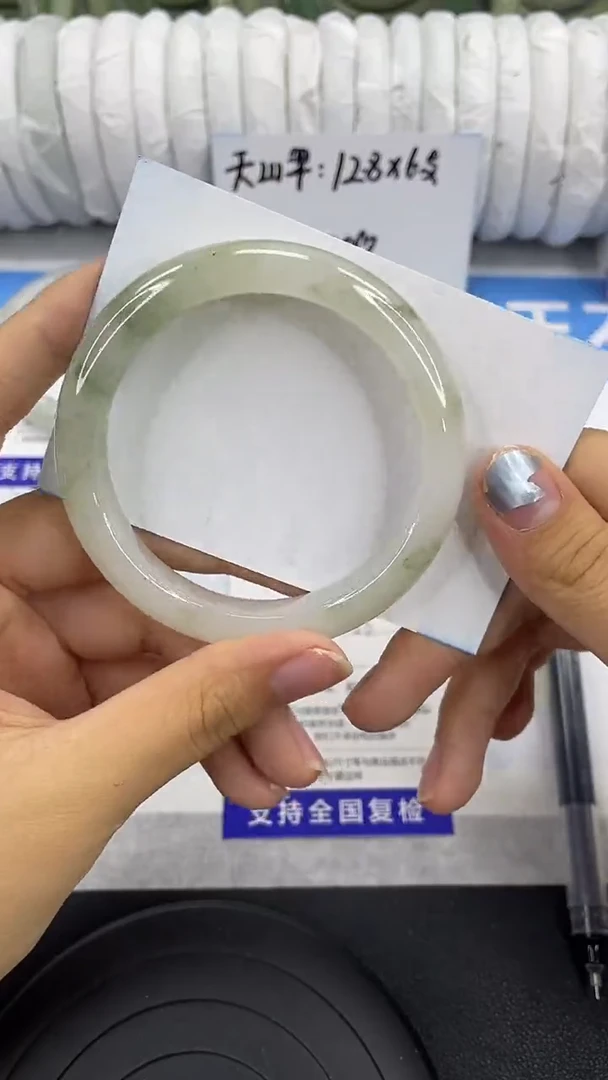 未镶嵌手镯石英质玉82-56/57