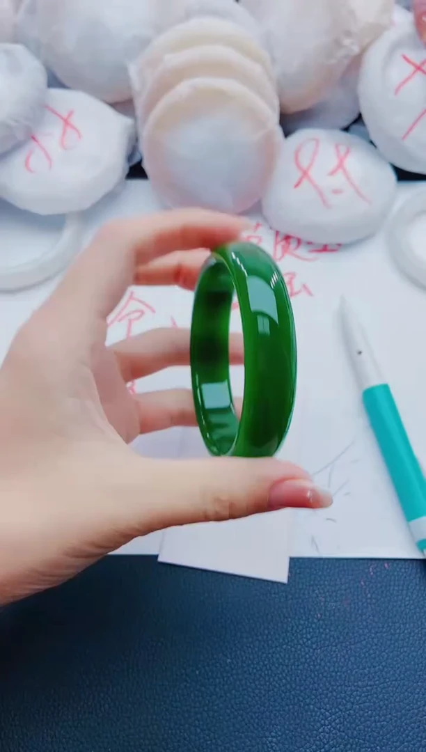 未镶嵌手镯石英质玉M168-64-65