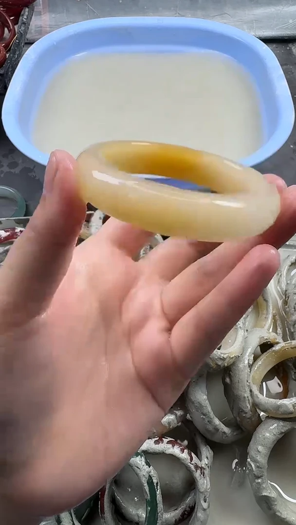 未镶嵌手镯石英质玉12