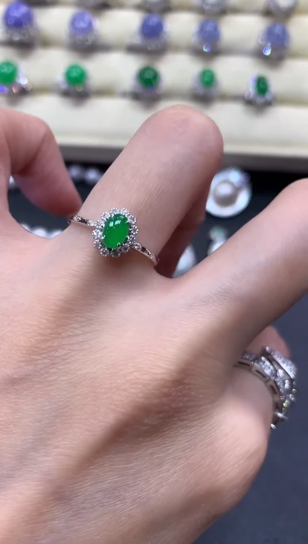 【闪购商品】翡翠戒指18K金镶嵌a25