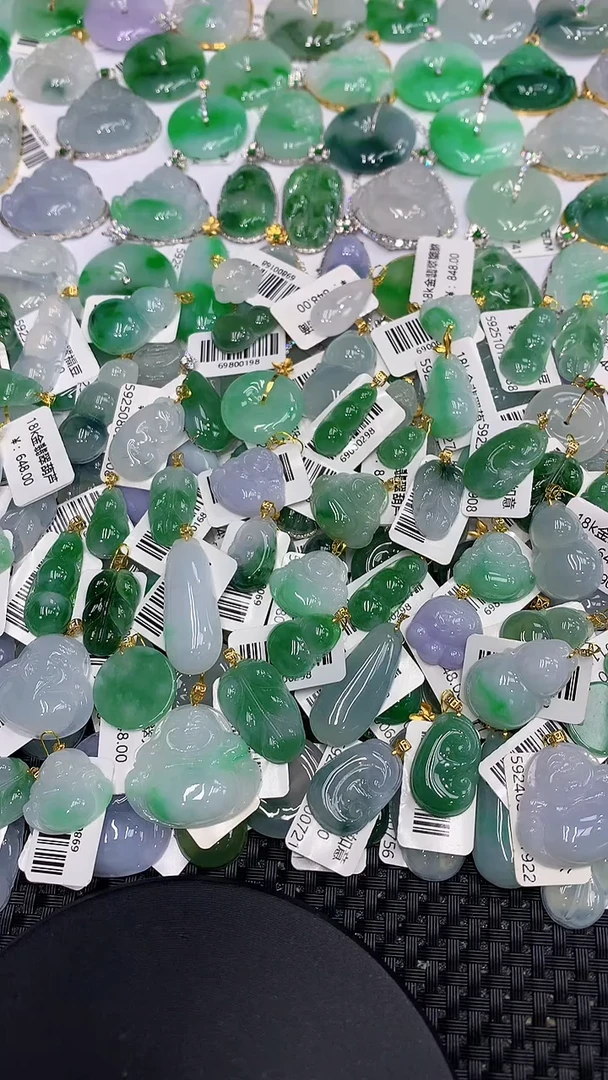 颈饰未镶嵌翡翠11111111