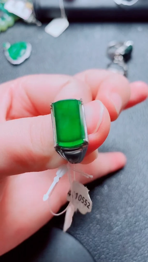 银S925镶嵌戒指翡翠111