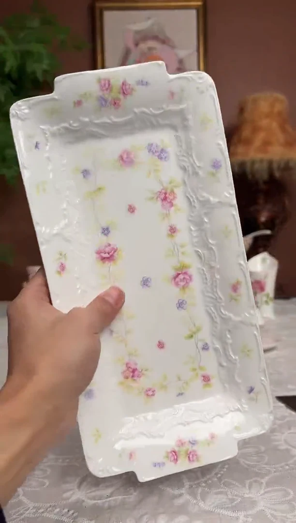 36%以上骨粉骨瓷蔷薇浮雕双耳长盘