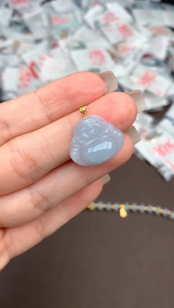 18K金镶嵌挂件翡翠一