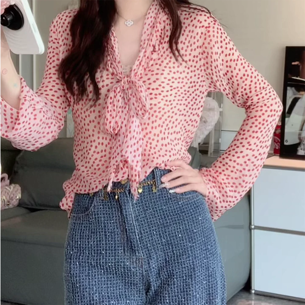 热情活泼细腻红色波点印花轻盈飘带独特漂亮小衫上衣C6105