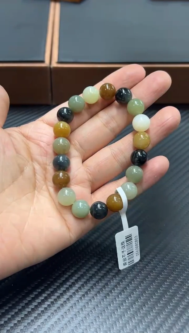 未镶嵌手串和田玉若羌微色差卡10P