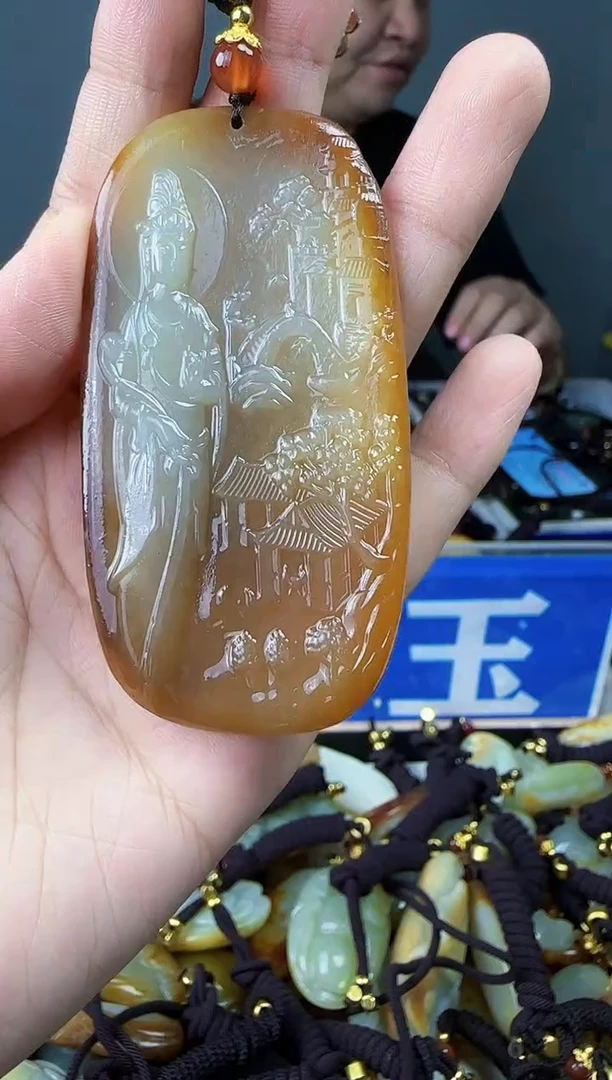 和田玉未镶嵌颈饰1