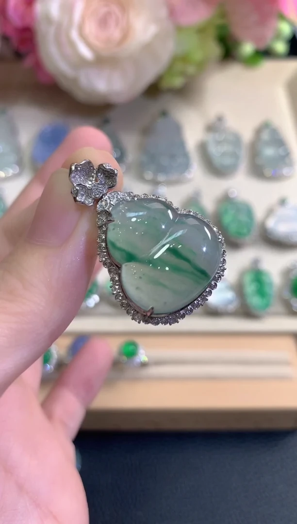 吊坠(不含链)18K金镶嵌翡翠秋日珠宝W55