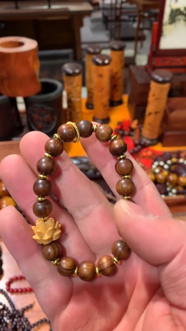 【闪购商品】花梨木类木艺手串