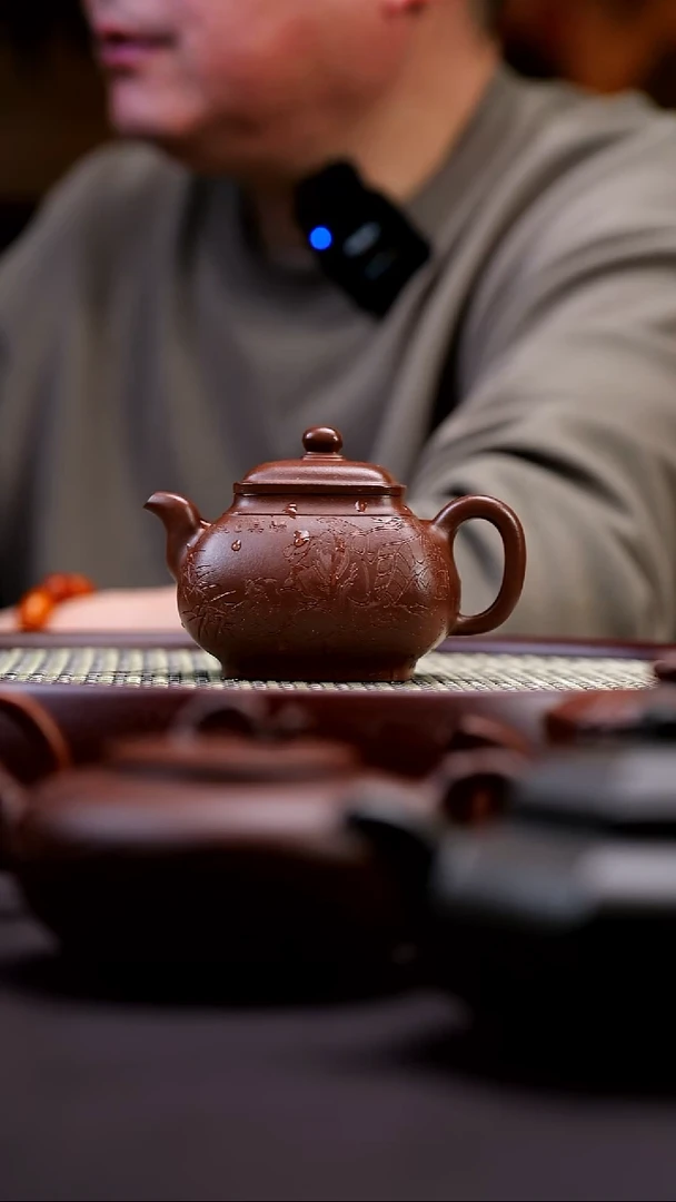 茶壶紫砂降****鹏紫砂茶壶（诗文玉露）