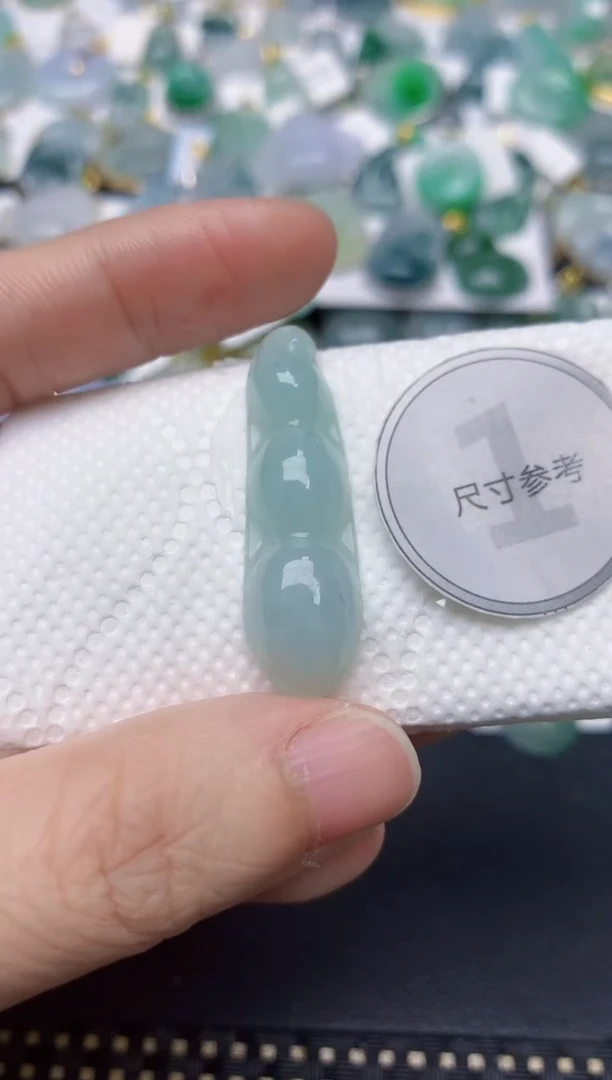 颈饰未镶嵌翡翠天然缅甸A货翡翠