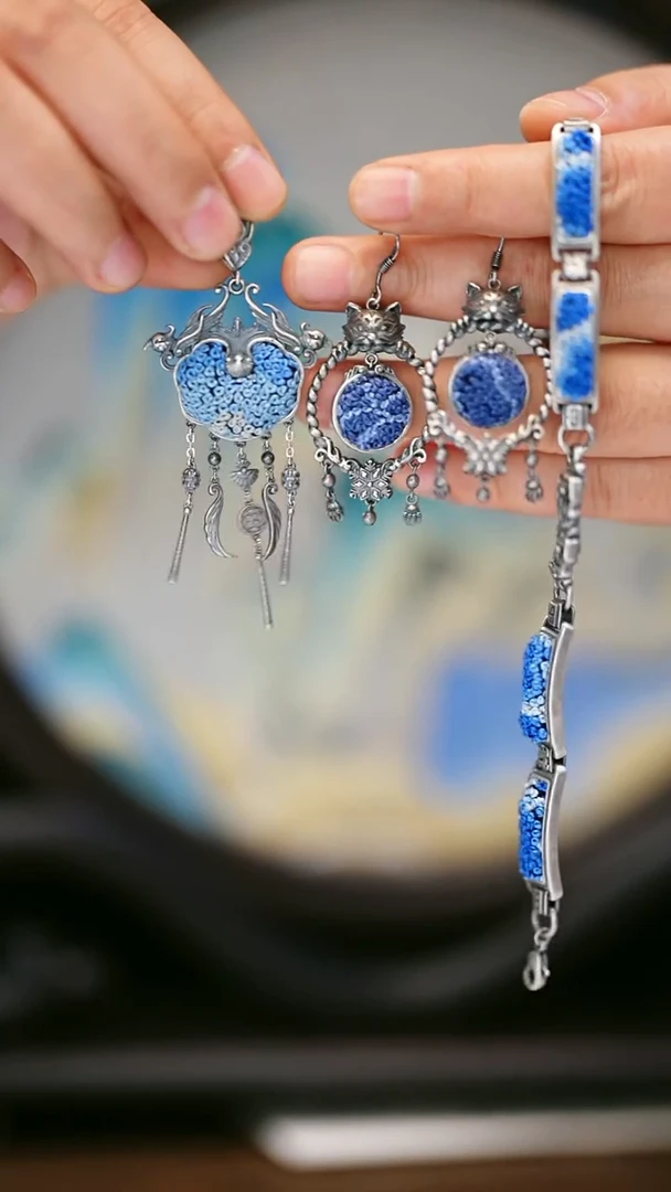 织绣100黔东南苗族刺绣