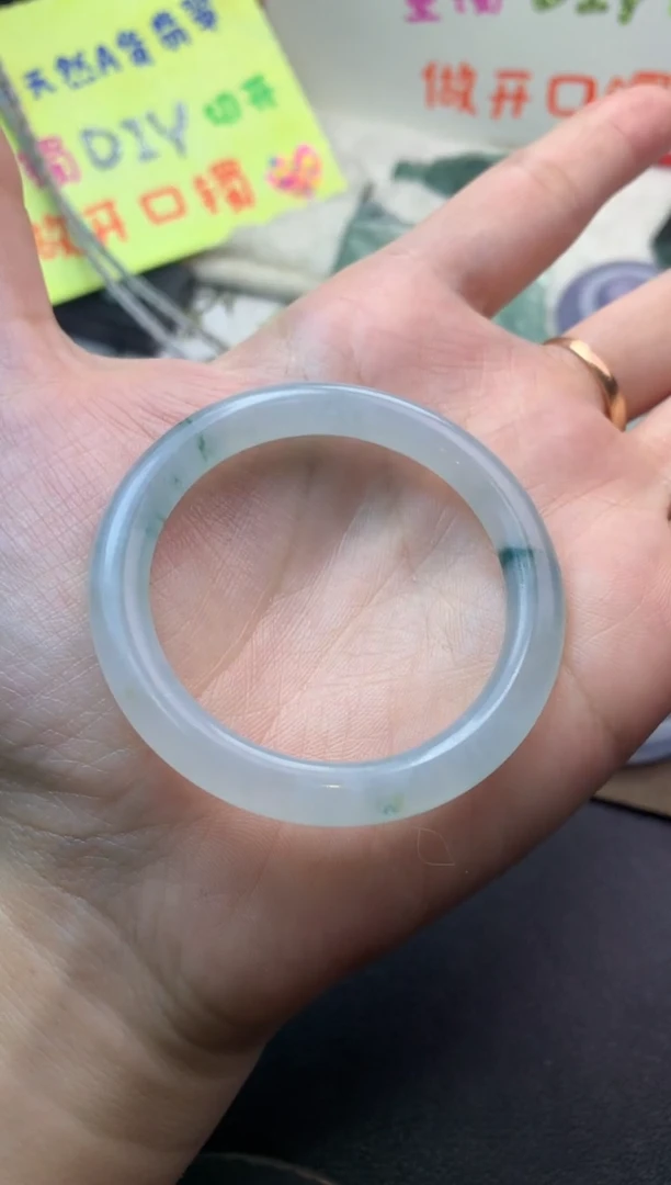 未镶嵌定制翡翠毛货