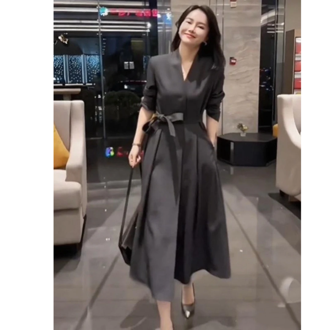 大码胖mm优雅通勤高腰连衣裙收腰显瘦小黑裙时尚气质开叉长裙子女
