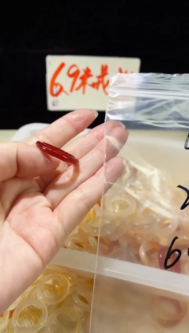 未镶嵌戒指玛瑙/玉髓壹***?65