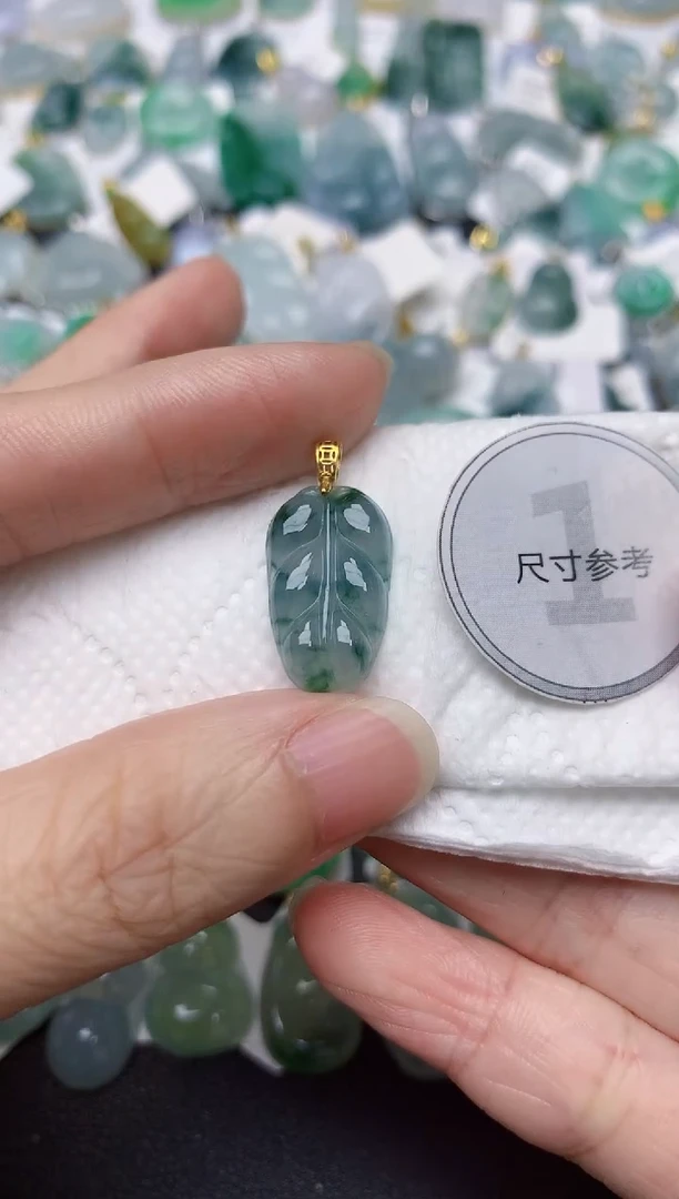 颈饰未镶嵌翡翠天然缅甸A货翡翠