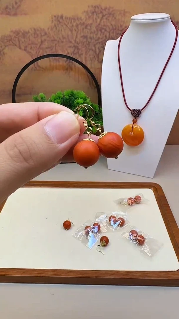 蜜蜡14K金镶嵌耳饰E121