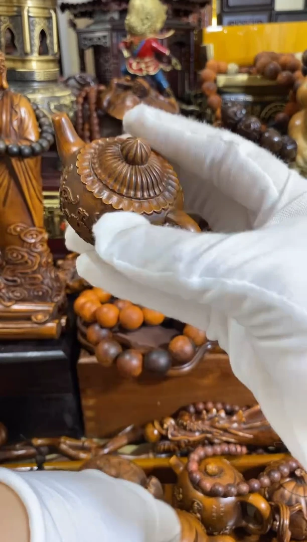 木小叶黄杨小件富贵花壶