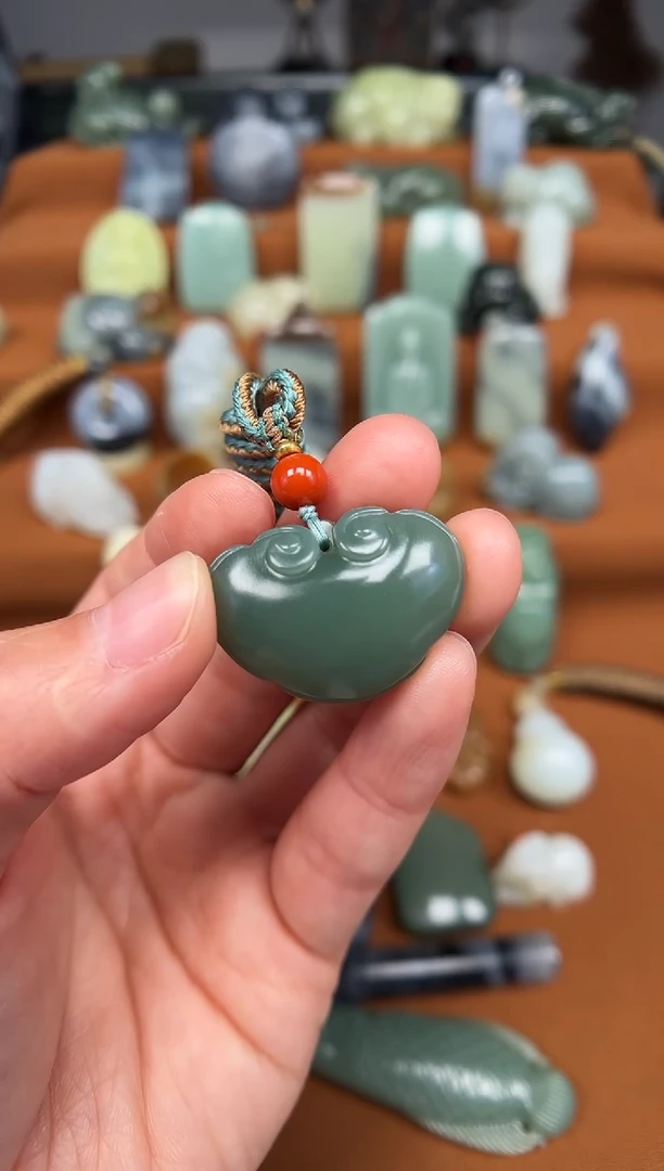 【闪购商品】和田玉颈饰未镶嵌如意锁