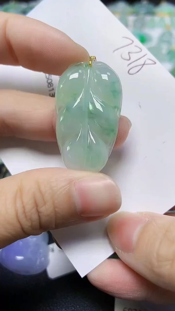 翡翠18K金镶嵌颈饰天然自然緬甸A貨翡翠