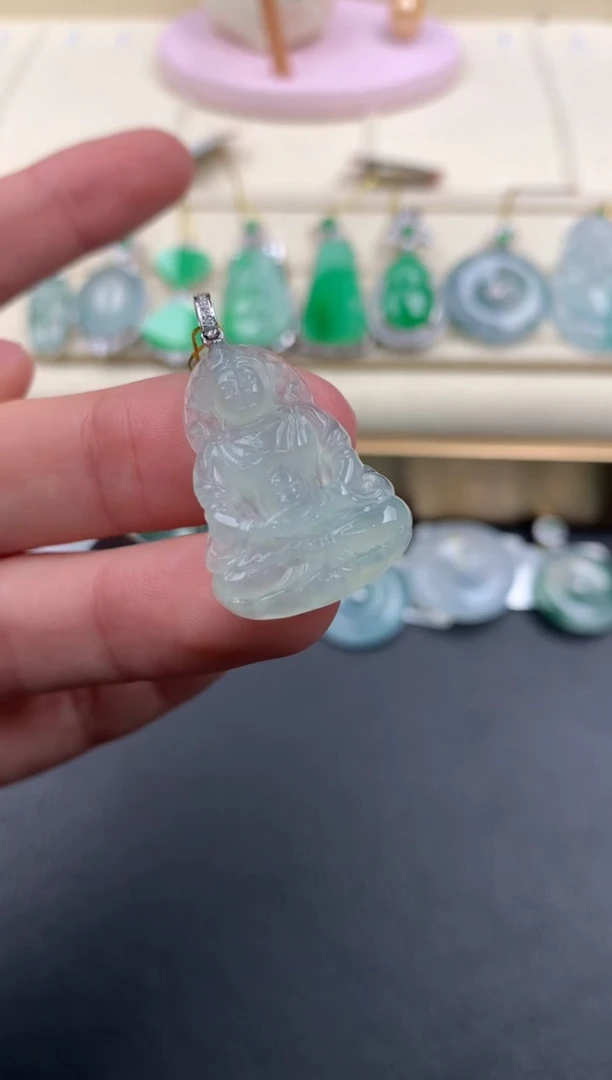 【闪购商品】翡翠挂件18K金镶嵌Q596     