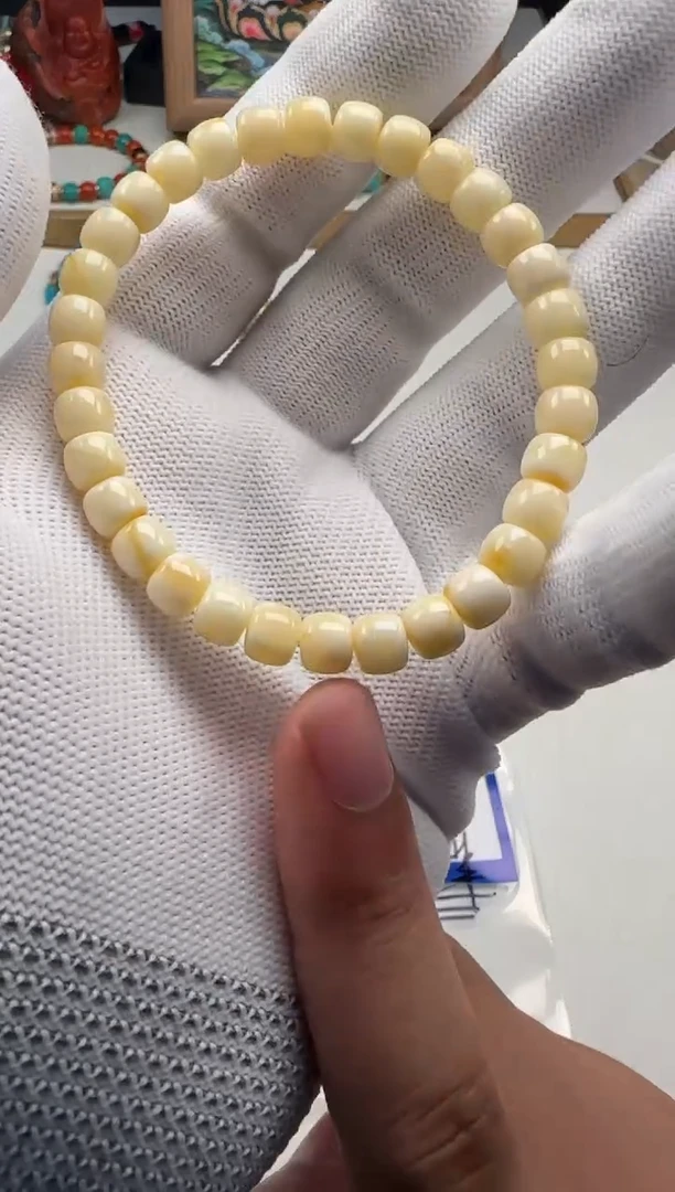 未镶嵌蜜蜡裸石手串手串多样性发货